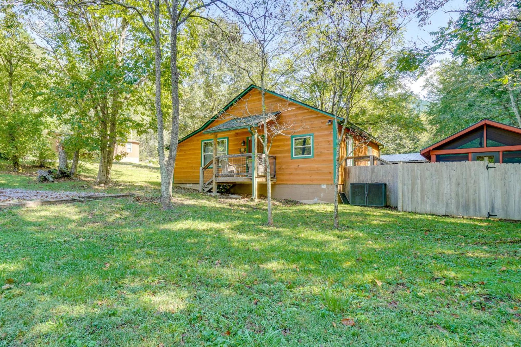 Just Fur Relaxin Sevierville Cabin With Hot Tub! ภายนอก รูปภาพ