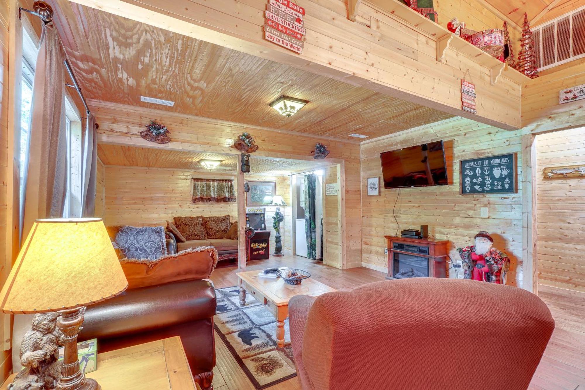 Just Fur Relaxin Sevierville Cabin With Hot Tub! ภายนอก รูปภาพ